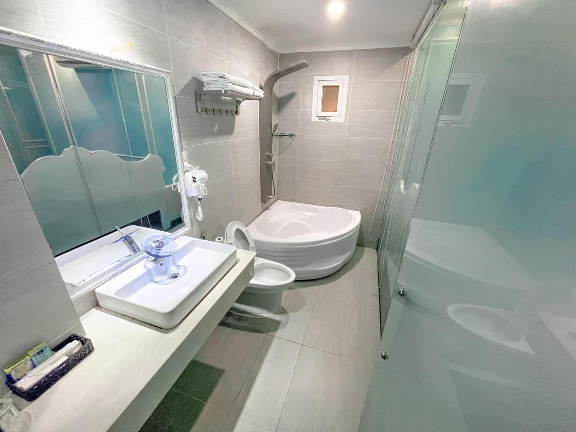Khai Hung Hotel Binh Chanh Cidade de Ho Chi Minh Exterior foto